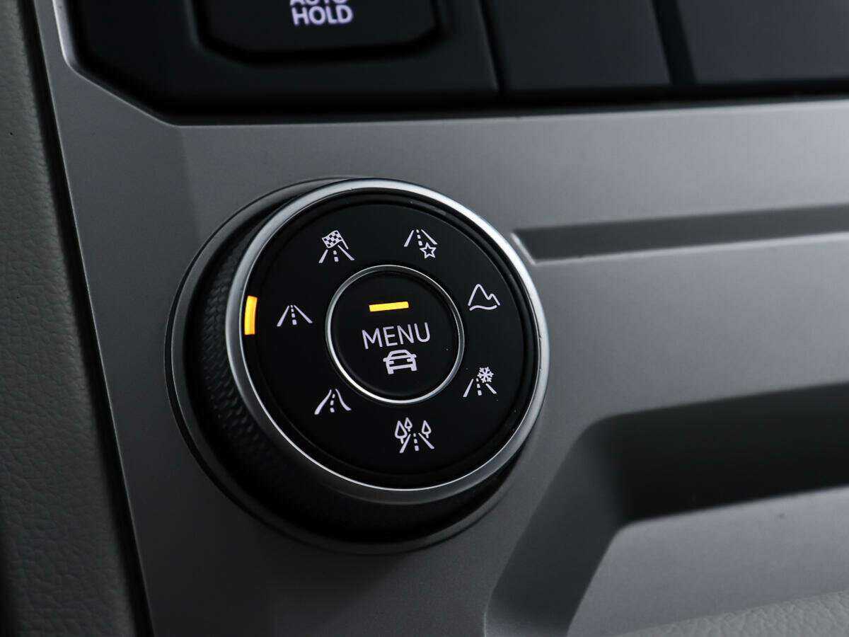 Volkswagen Touareg, 2020 Фото №19