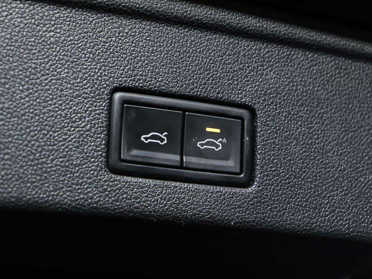 Volkswagen Touareg, 2020 Фото №25