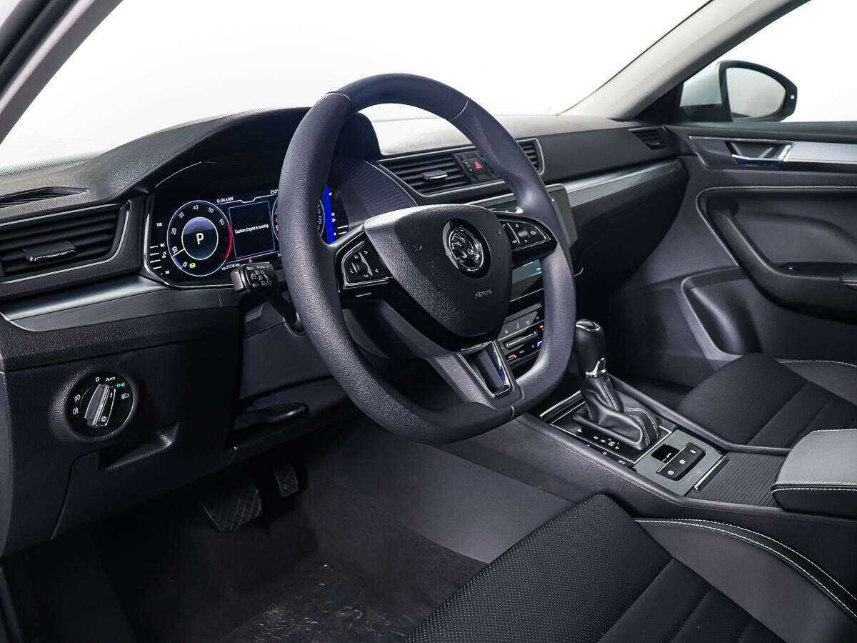 Skoda Superb, 2023 Фото №11