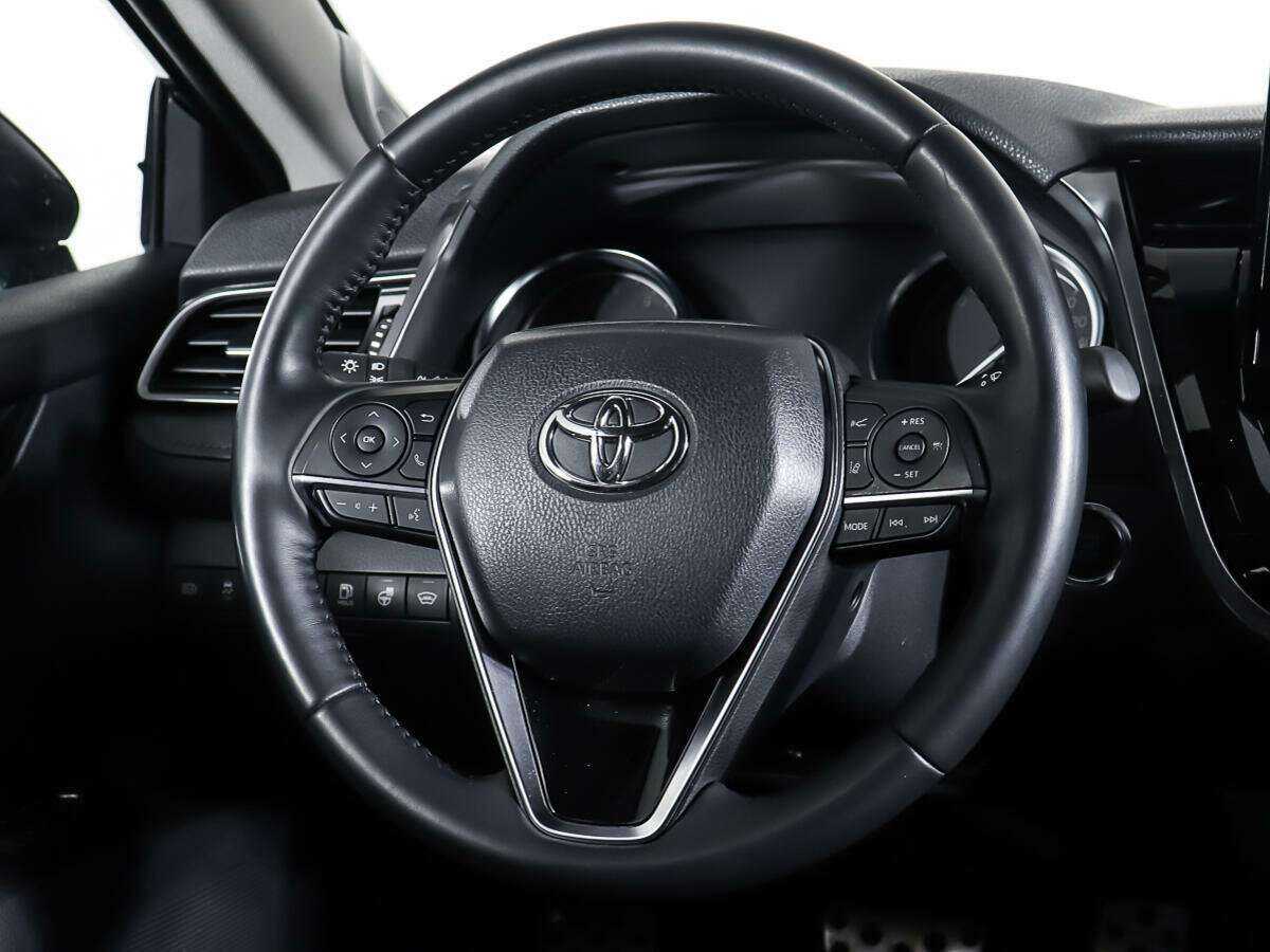 Toyota Camry, 2022 Фото №14