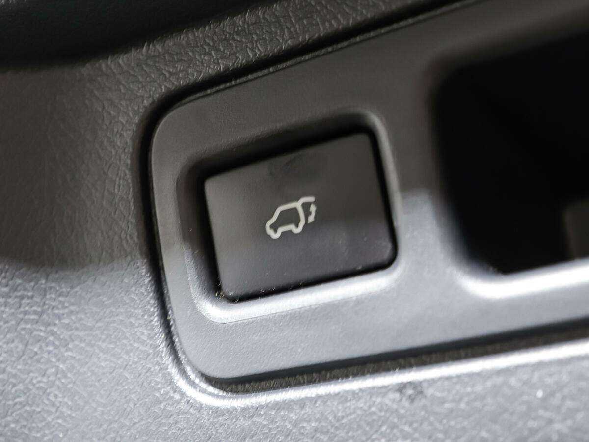 Toyota Fortuner, 2017 Фото №16