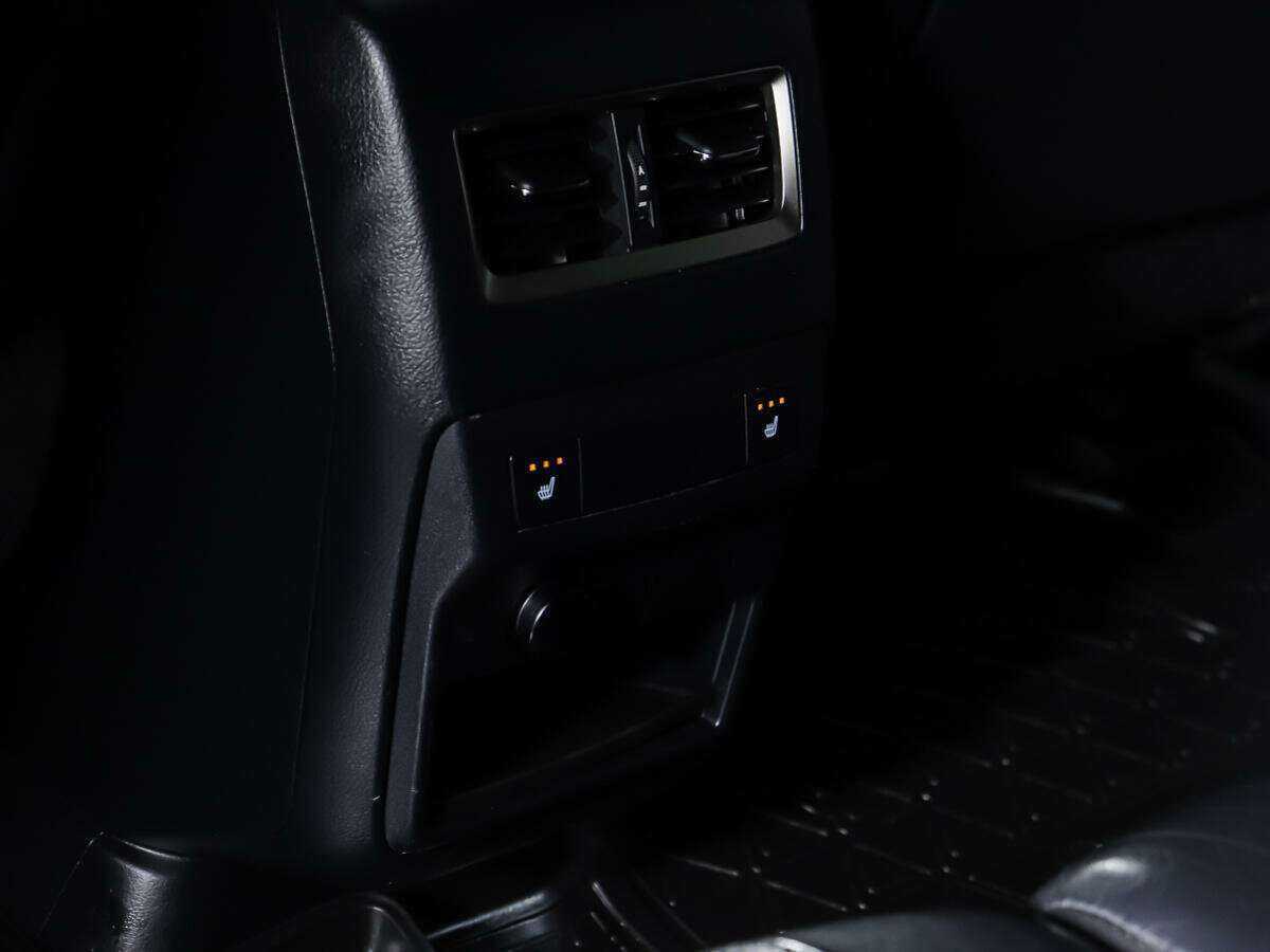 Lexus RX 200t, 2016 Фото №16