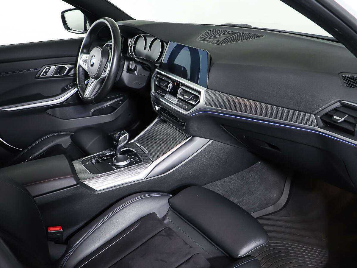 BMW 3 серии 320d xDrive, 2019 Фото №9