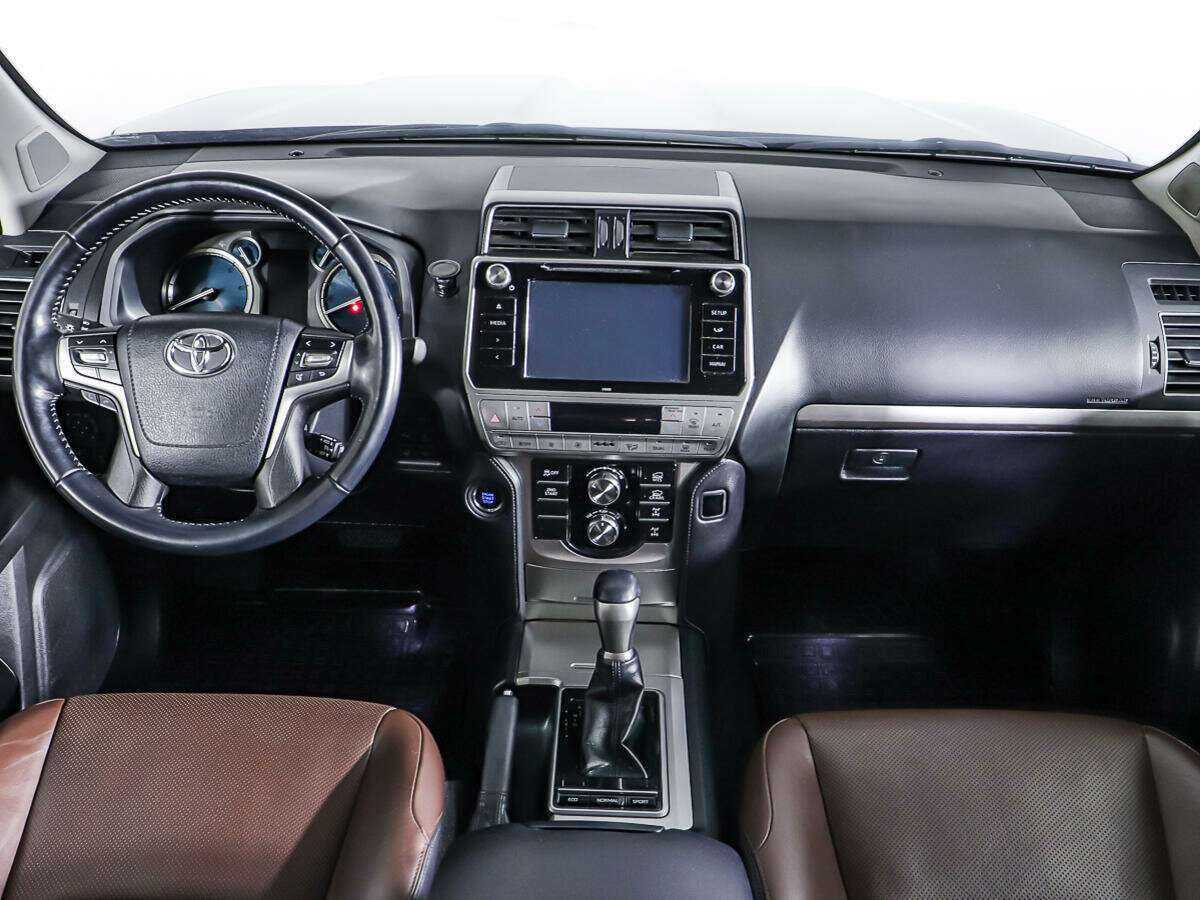 Toyota Land Cruiser Prado, 2017 Фото №11