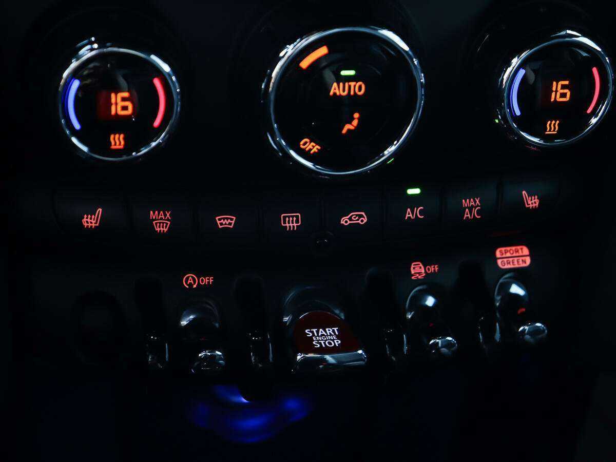 Mini Hatch John Cooper Works, 2021 Фото №18