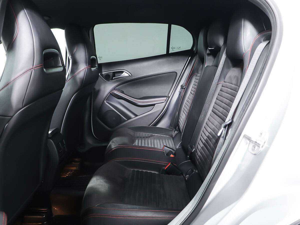 Mercedes-Benz GLA 200, 2015 Фото №10