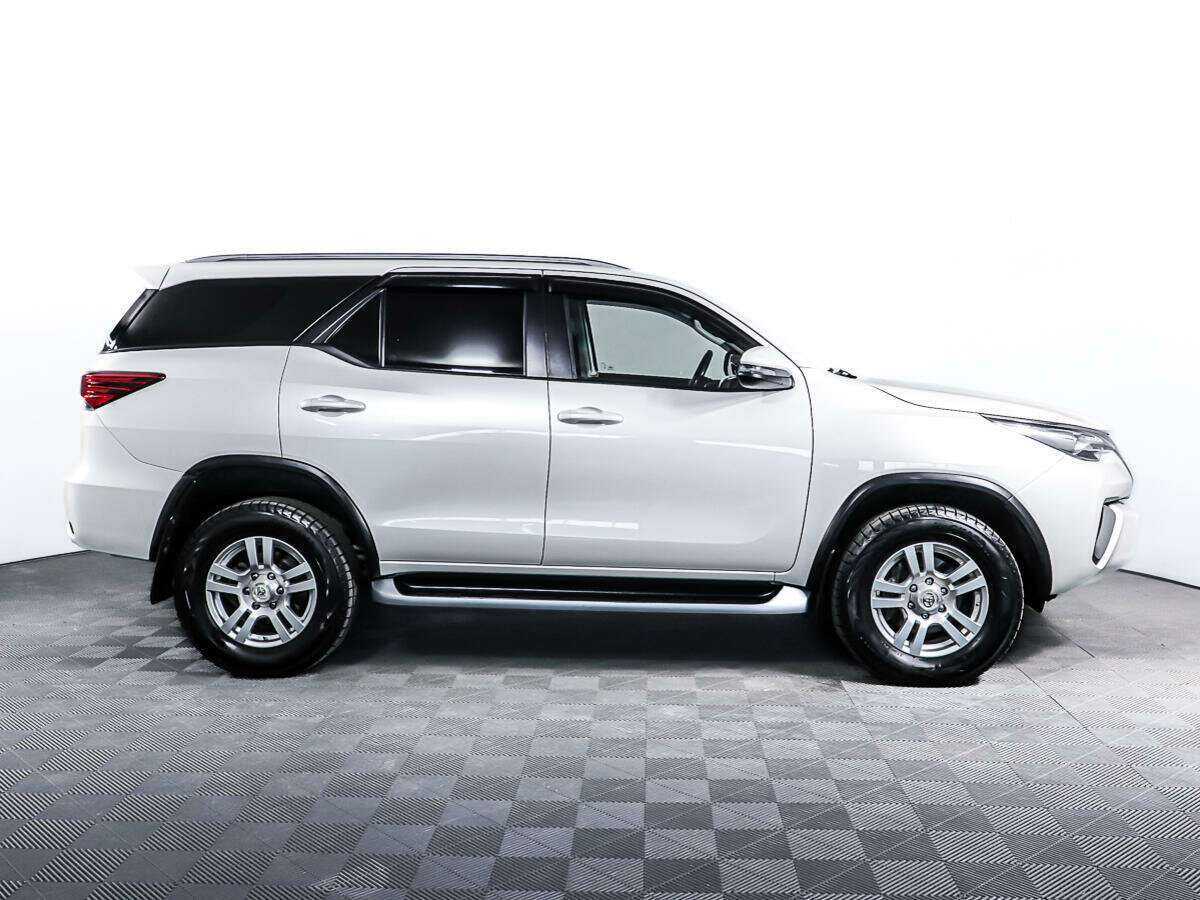 Toyota Fortuner, 2017 - 137 851 км. | Фото №3