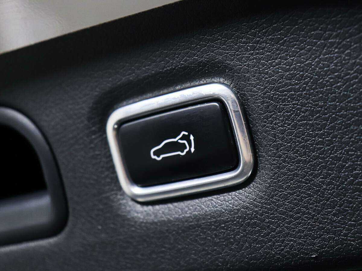 Kia Stinger, 2018 Фото №15