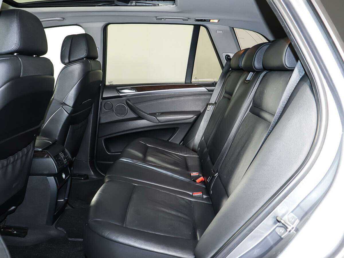 BMW X5 35d, 2010 Фото №10