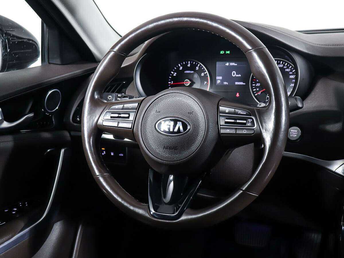 Kia Stinger, 2018 Фото №13