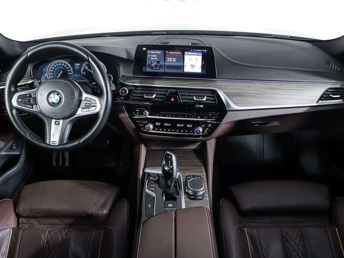 BMW 5 серии 530d xDrive, 2017 Фото №13