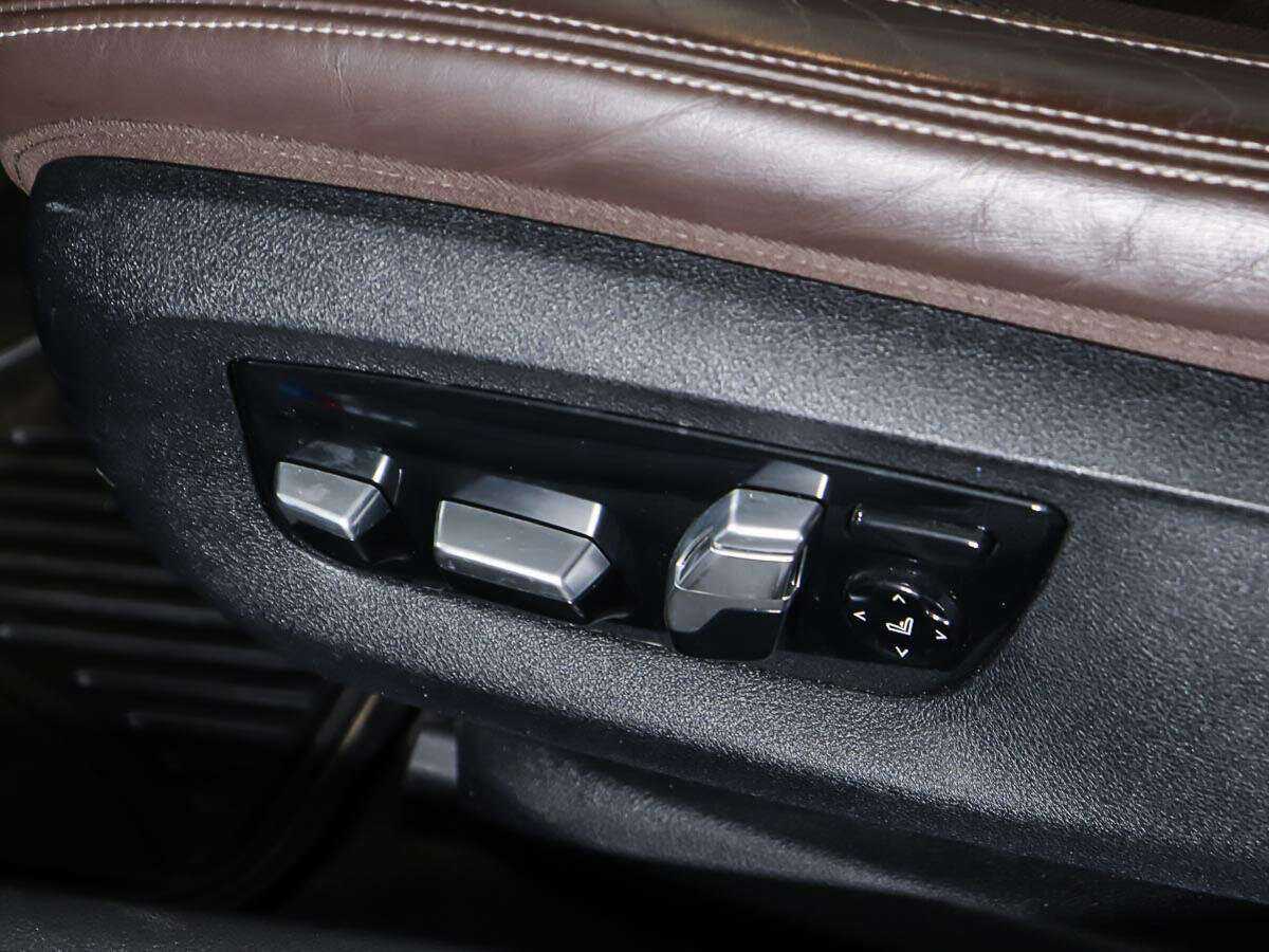 BMW 5 серии 530d xDrive, 2017 Фото №23