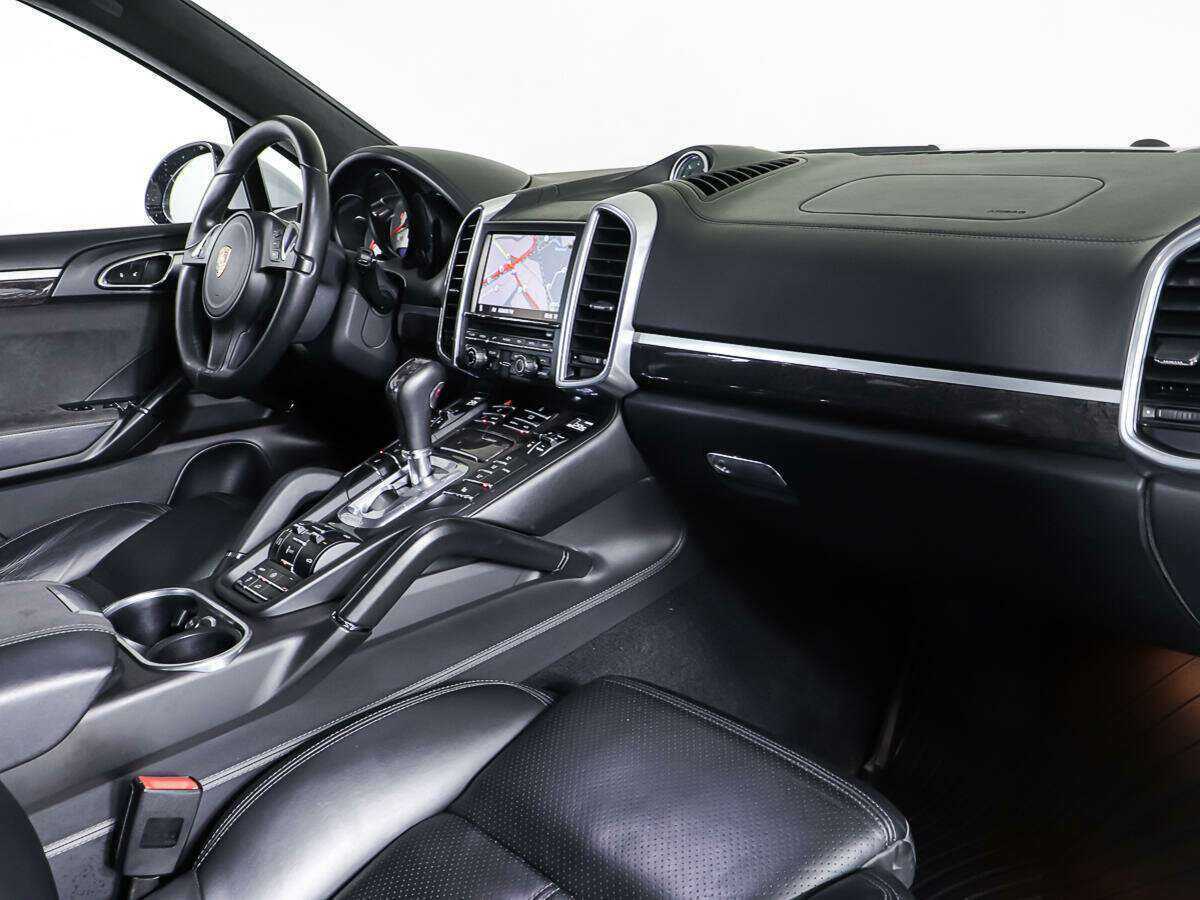 Porsche Cayenne GTS, 2012 Фото №10