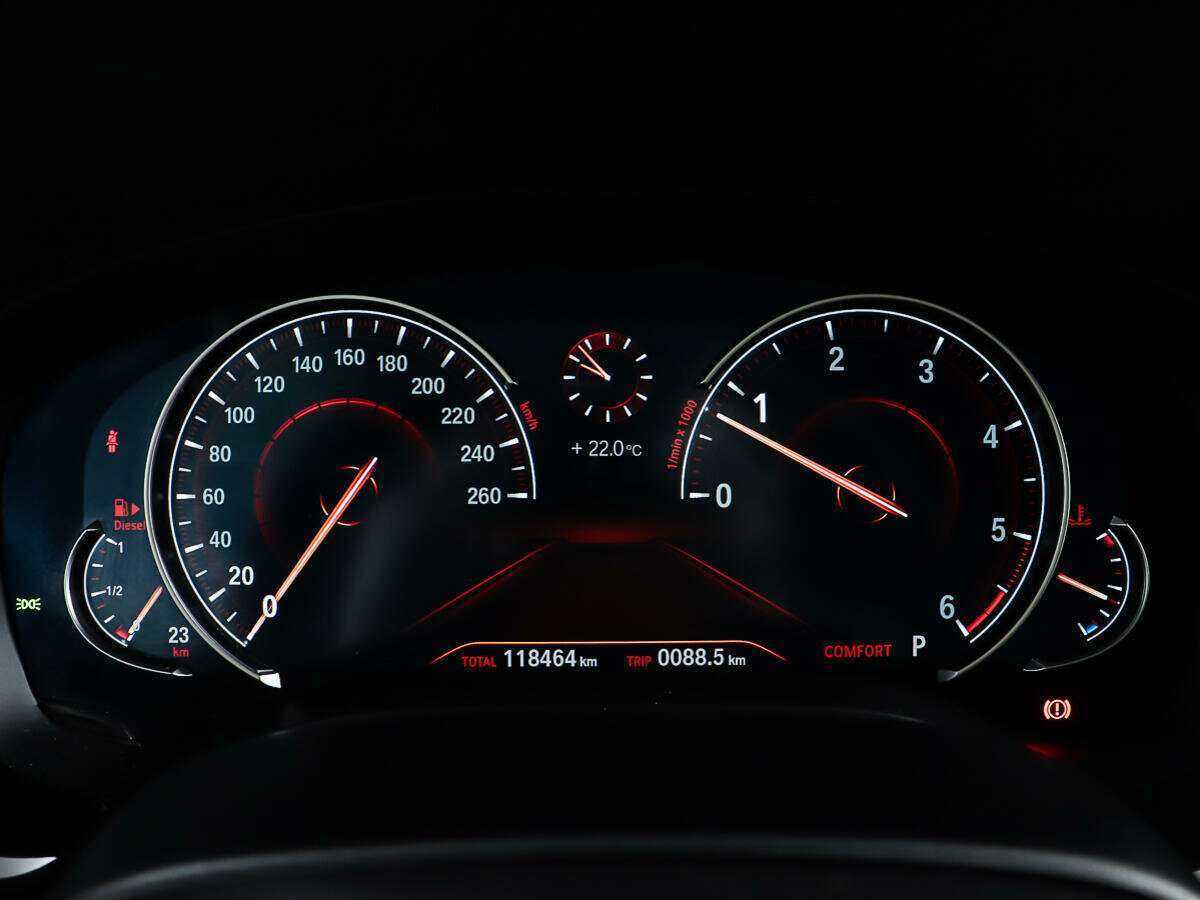 BMW 5 серии 530d xDrive, 2017 Фото №16