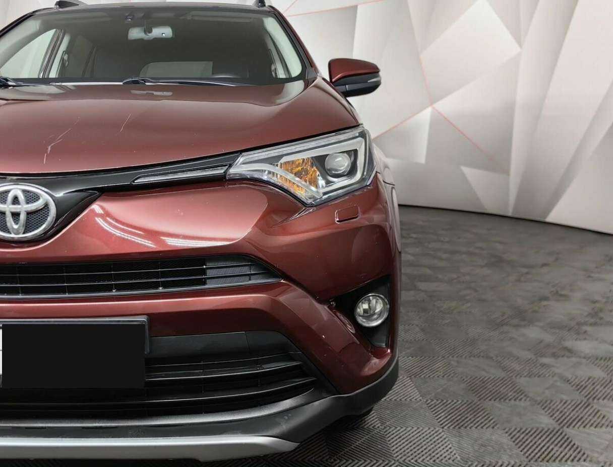 Toyota RAV4, 2018 Фото №18