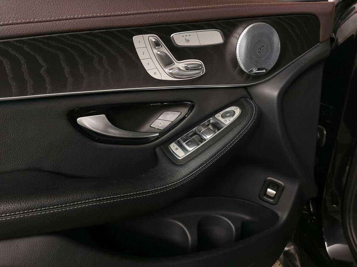 Mercedes-Benz GLC Coupe 250 d, 2018 Фото №16