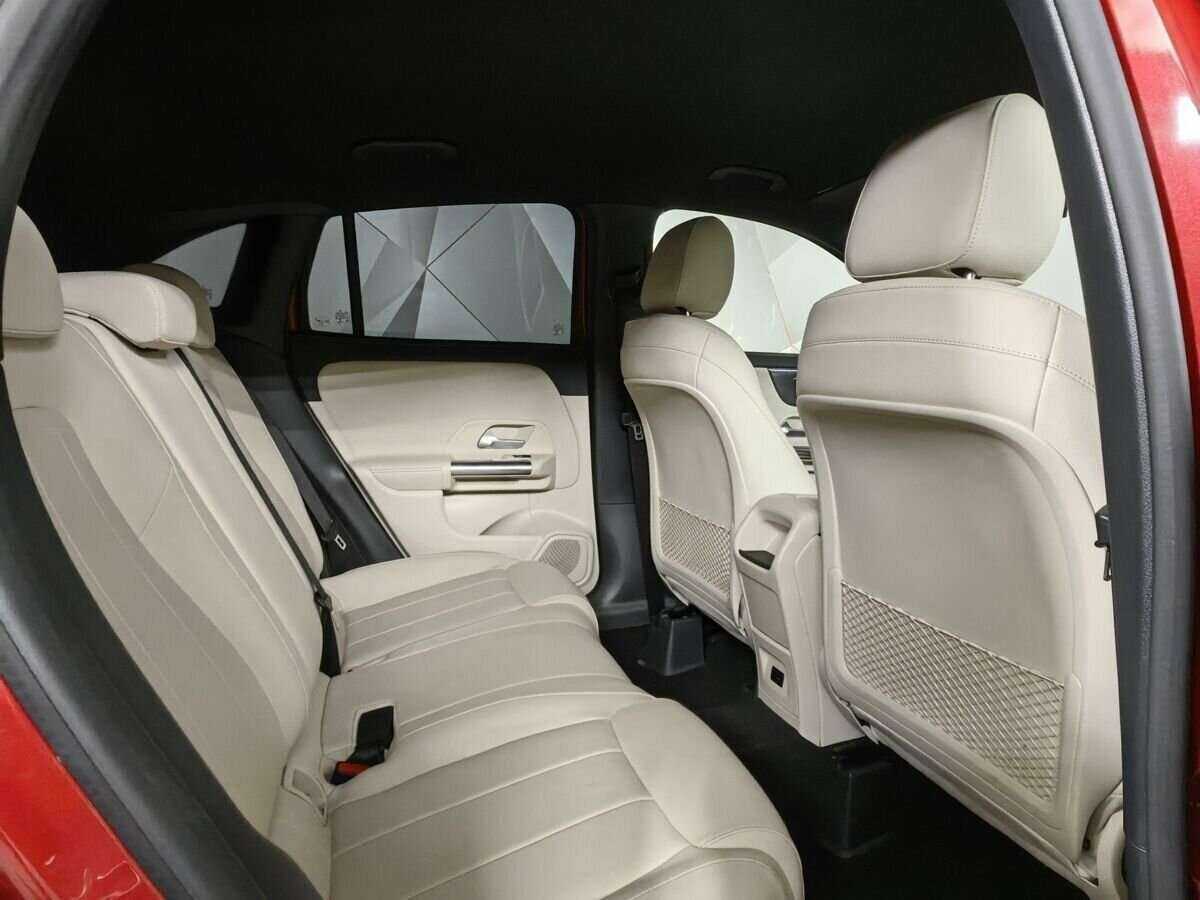 Mercedes-Benz GLA 200, 2020 Фото №11