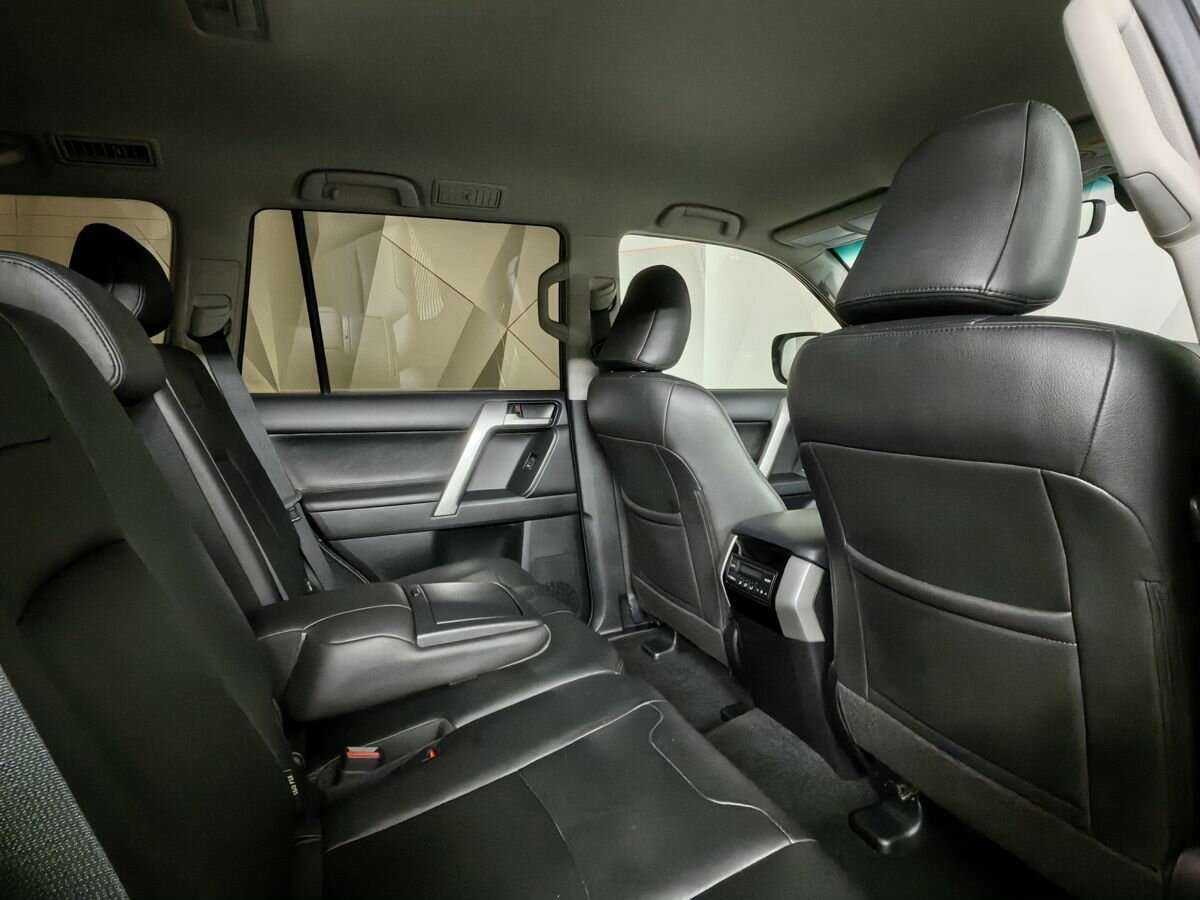 Toyota Land Cruiser Prado, 2020 Фото №12
