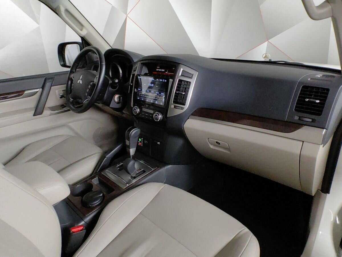 Mitsubishi Pajero, 2021 Фото №9
