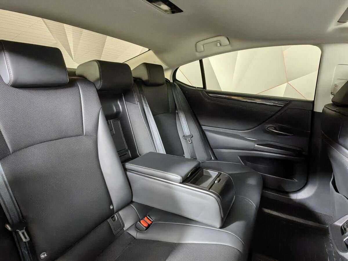 Lexus ES 250, 2020 Фото №12