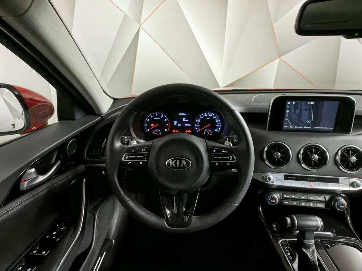 Kia Stinger, 2020 Фото №15