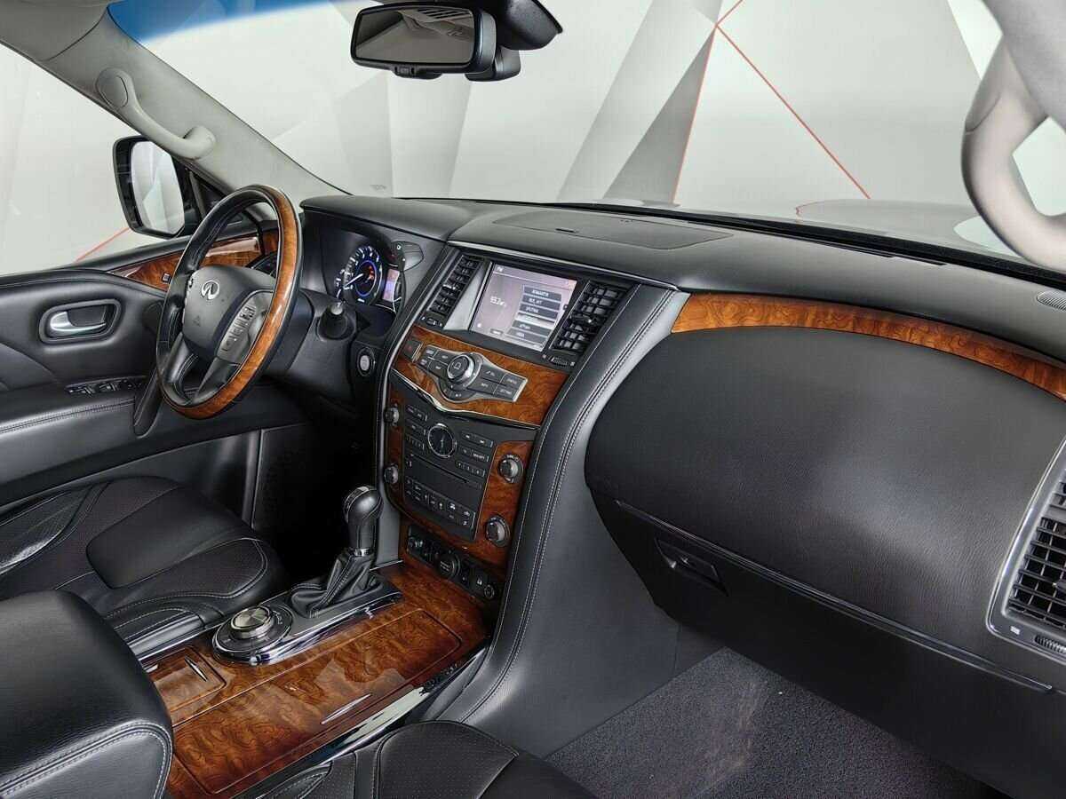 Infiniti QX80, 2017 Фото №9
