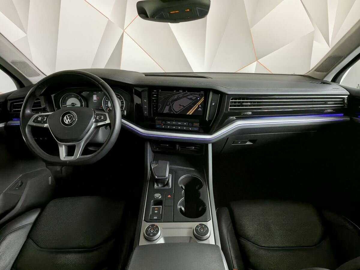 Volkswagen Touareg, 2018 Фото №10