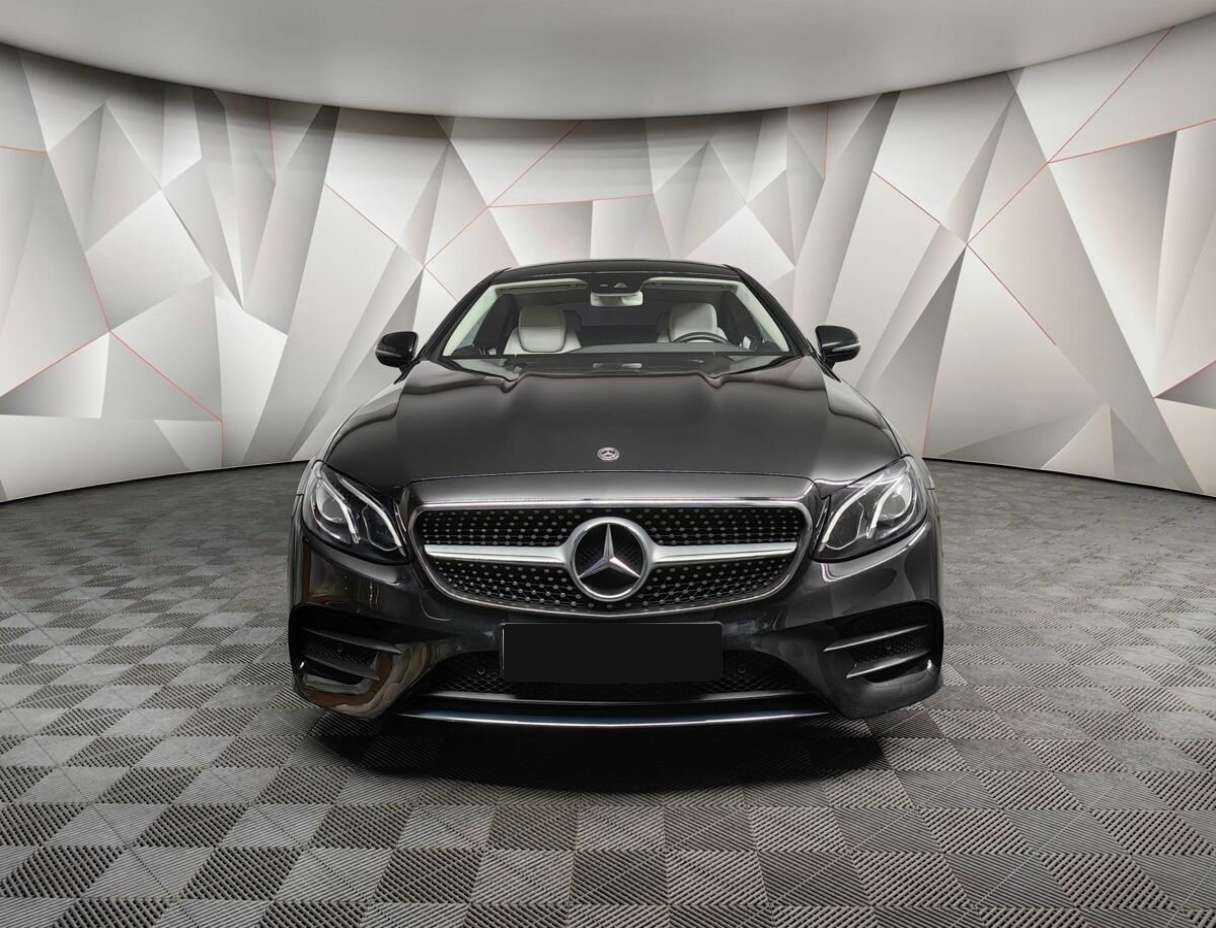 Mercedes-Benz E-Класс 200, 2018 Фото №6