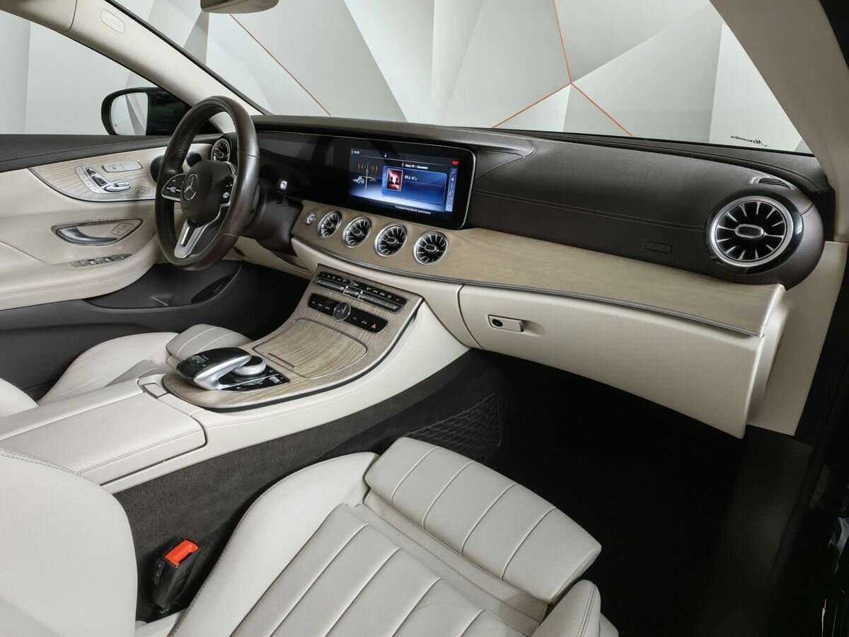 Mercedes-Benz E-Класс 200, 2018 Фото №8