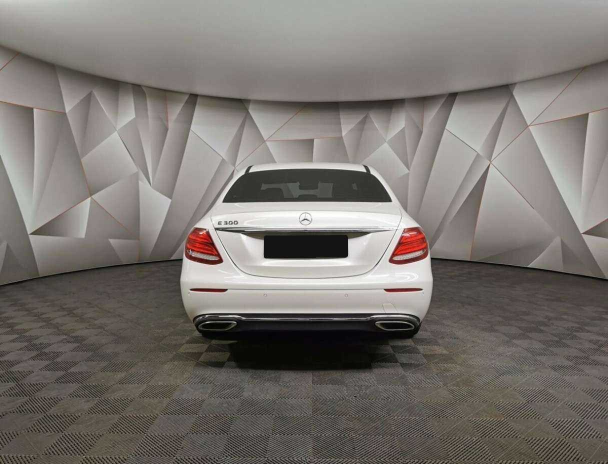 Mercedes-Benz E-Класс 300, 2017 - 77 793 км. | Фото №8