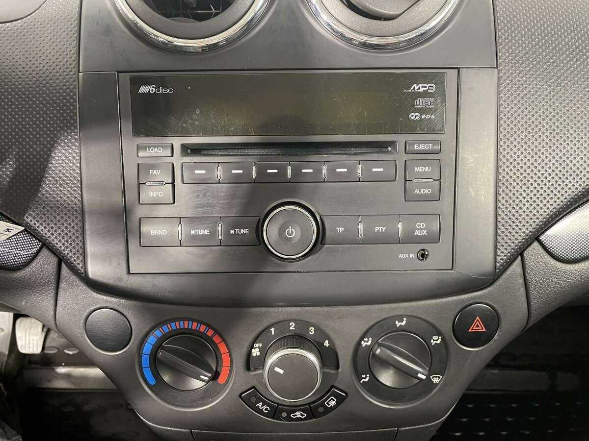 Chevrolet Aveo, 2009 Фото №11