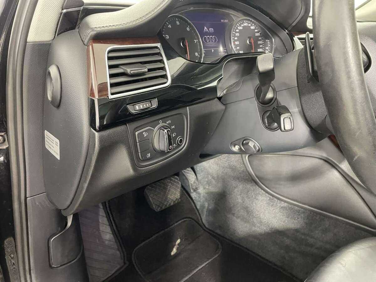 Audi A8 Long, 2011 Фото №9