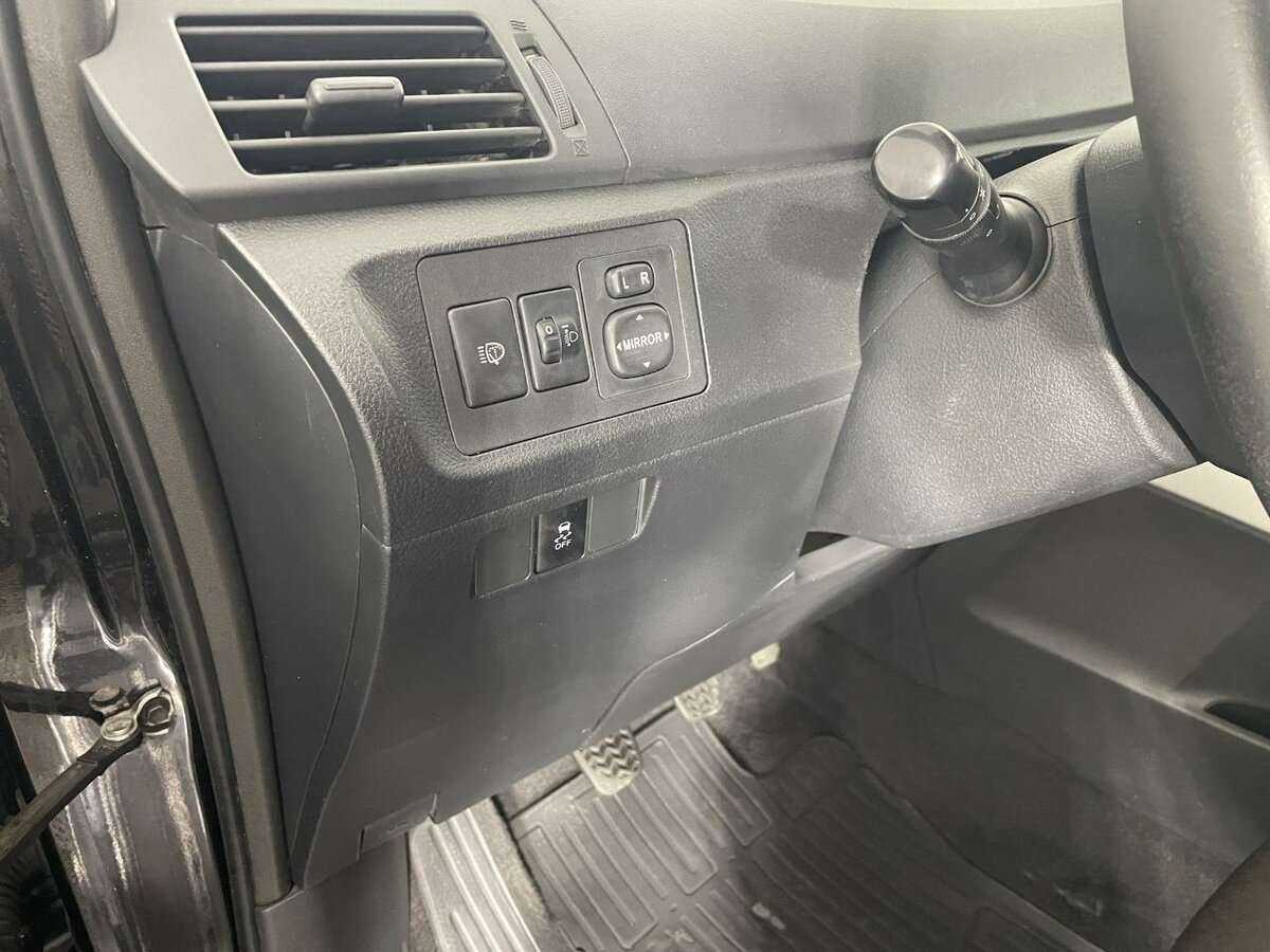 Toyota Verso, 2011 Фото №9