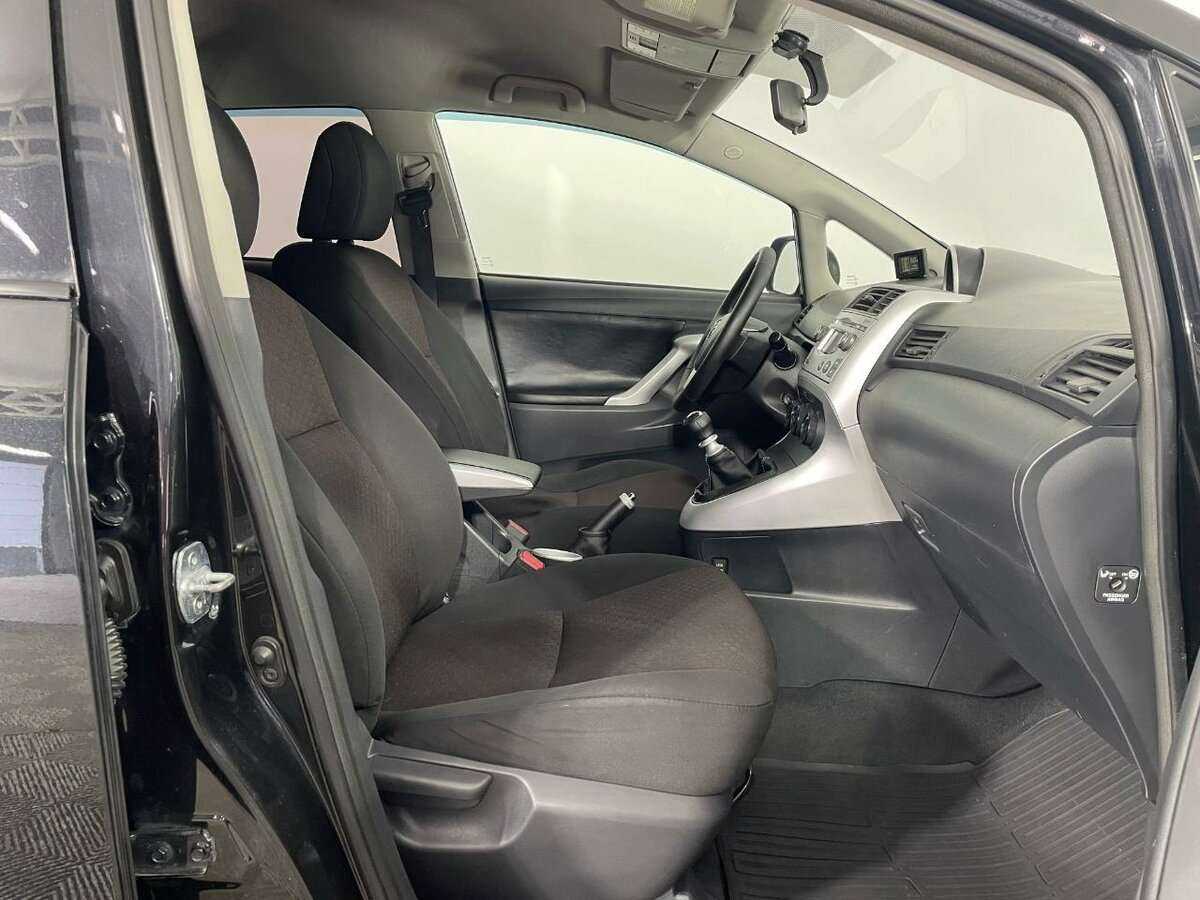 Toyota Verso, 2011 Фото №14