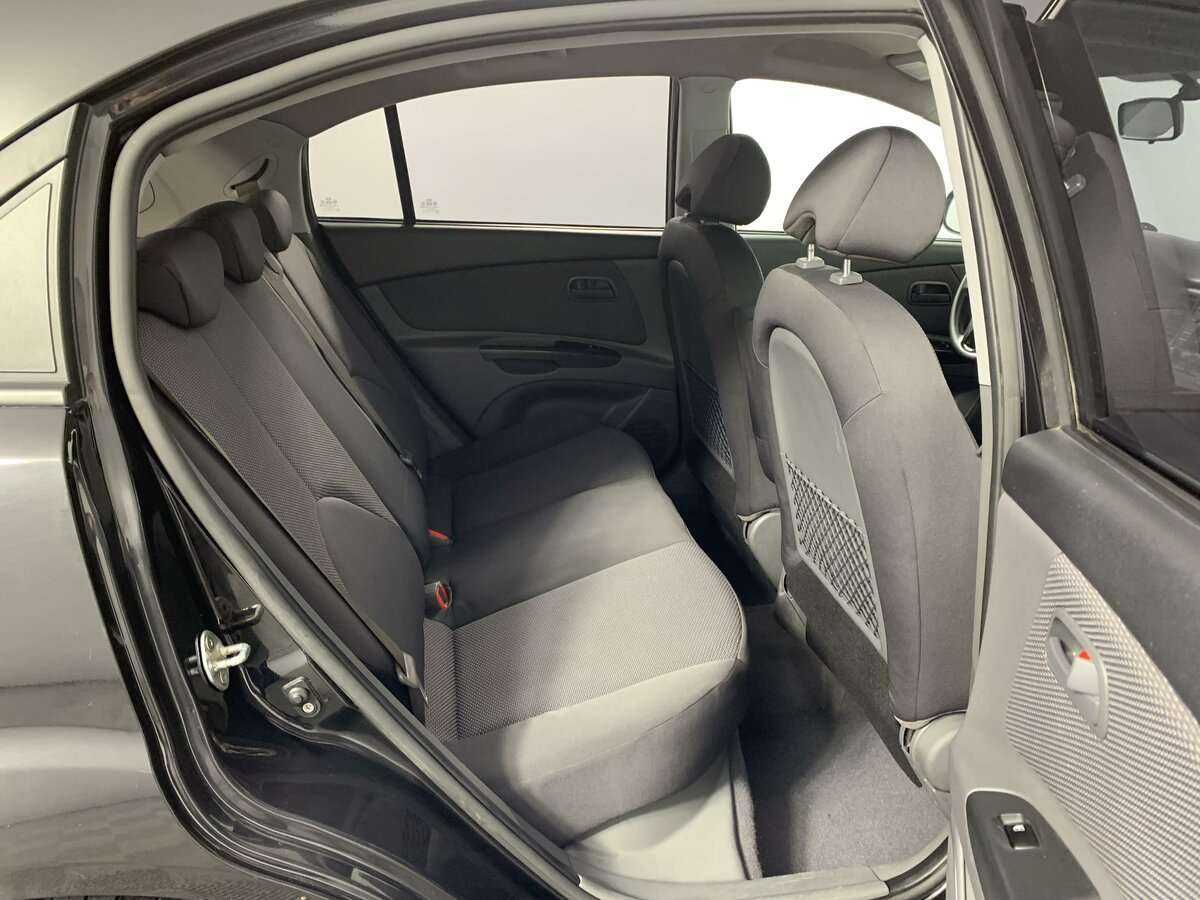 Kia Rio, 2010 Фото №15