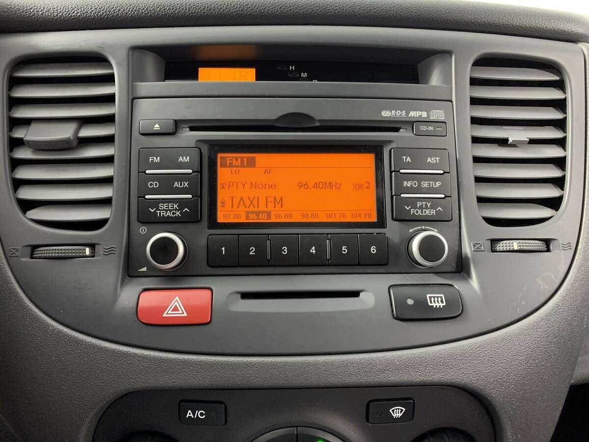 Kia Rio, 2009 Фото №13