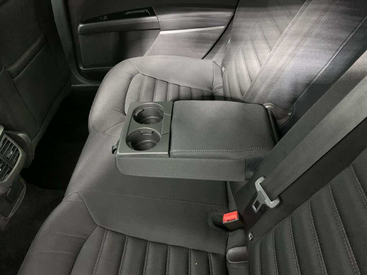 Ford Mondeo, 2018 Фото №17