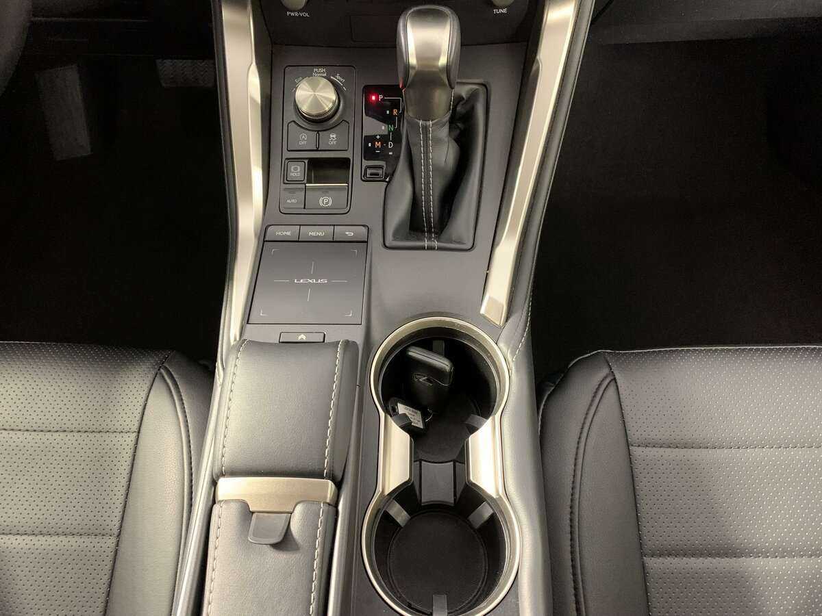 Lexus NX 200, 2020 Фото №18