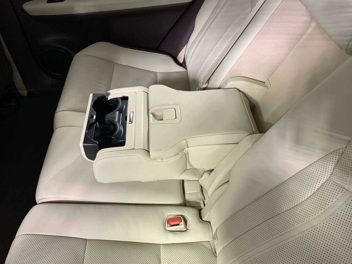 Lexus RX 200t, 2017 Фото №16