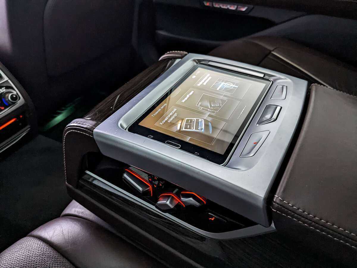 BMW 7 серии Long 750Li xDrive, 2017 Фото №22