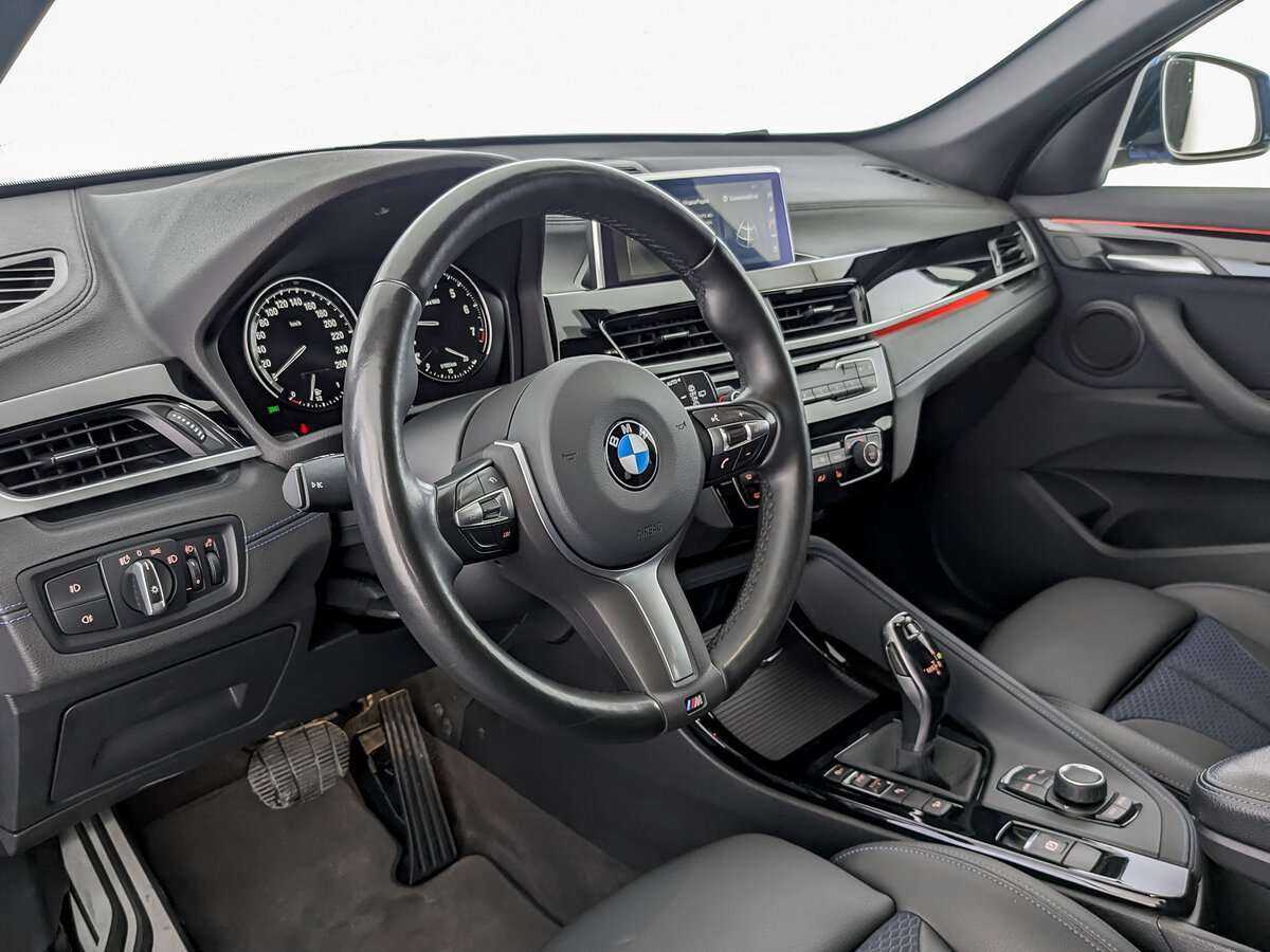 BMW X1 20i xDrive, 2020 Фото №14