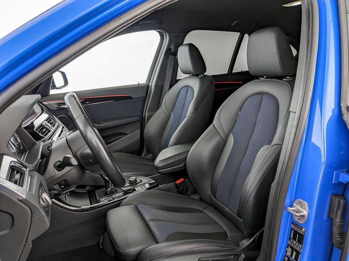 BMW X1 20i xDrive, 2020 Фото №16