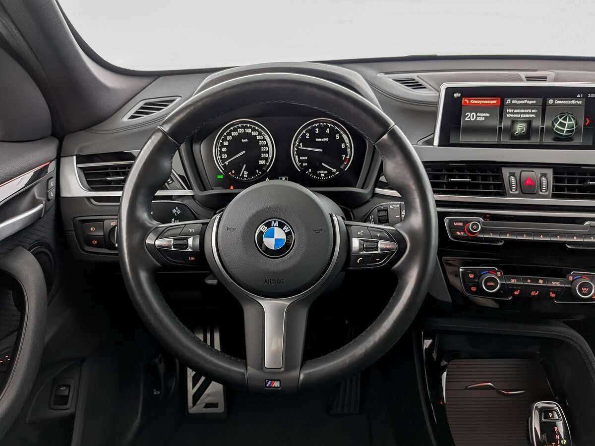 BMW X1 20i xDrive, 2020 Фото №17
