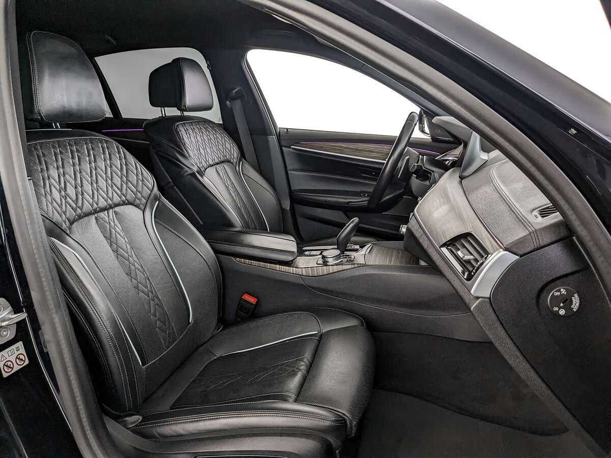 BMW 5 серии 530d xDrive, 2019 Фото №18
