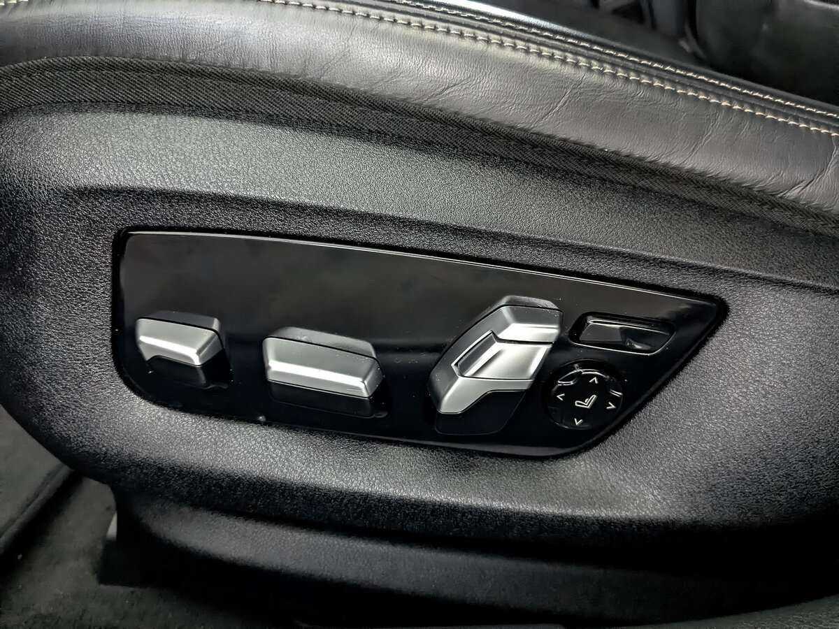 BMW 5 серии 530d xDrive, 2019 Фото №20