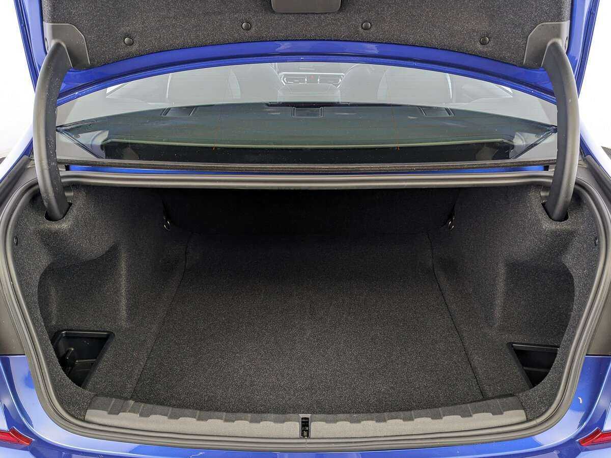 BMW 3 серии 320d xDrive, 2019 Фото №10