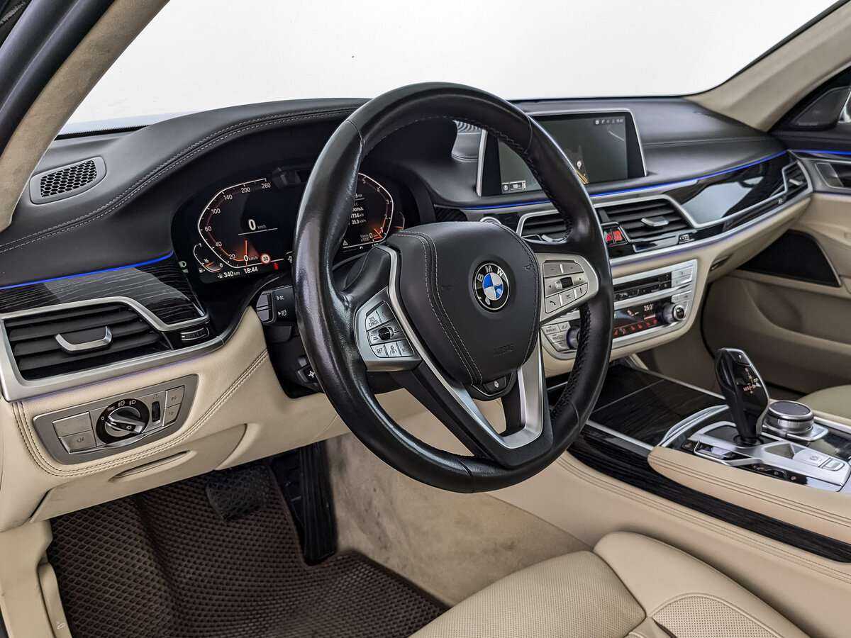 BMW 7 серии Long 740Li xDrive, 2021 Фото №10