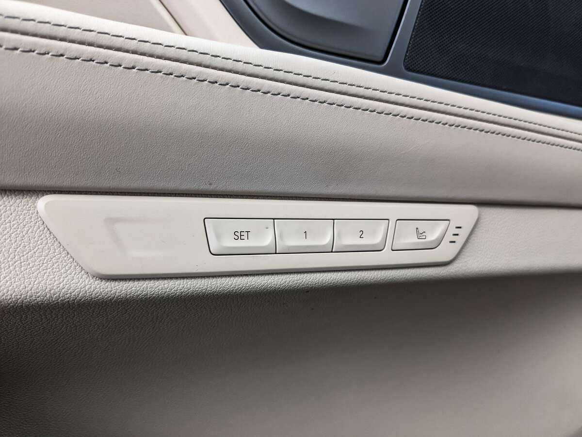 BMW 7 серии Long 740Li xDrive, 2021 Фото №20