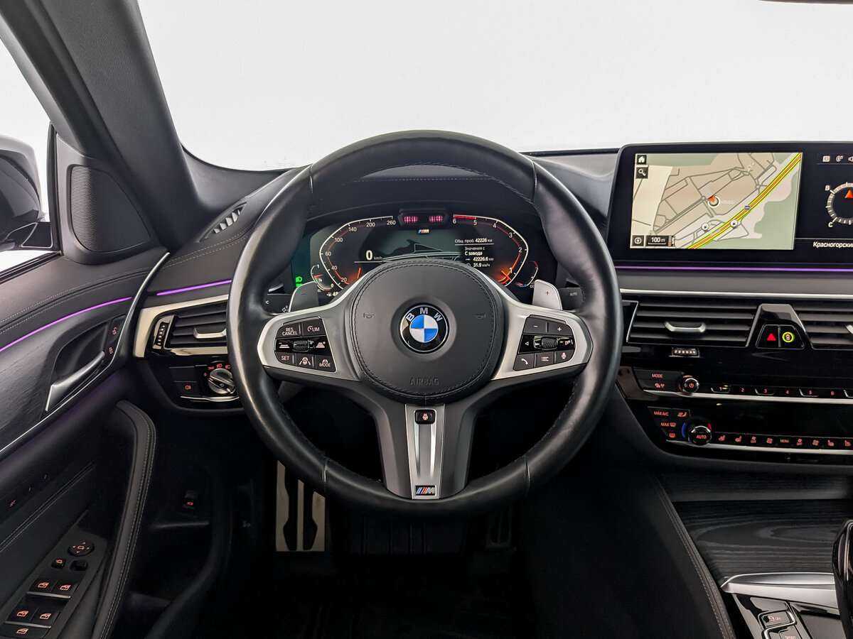 BMW 5 серии 530d xDrive, 2021 Фото №14