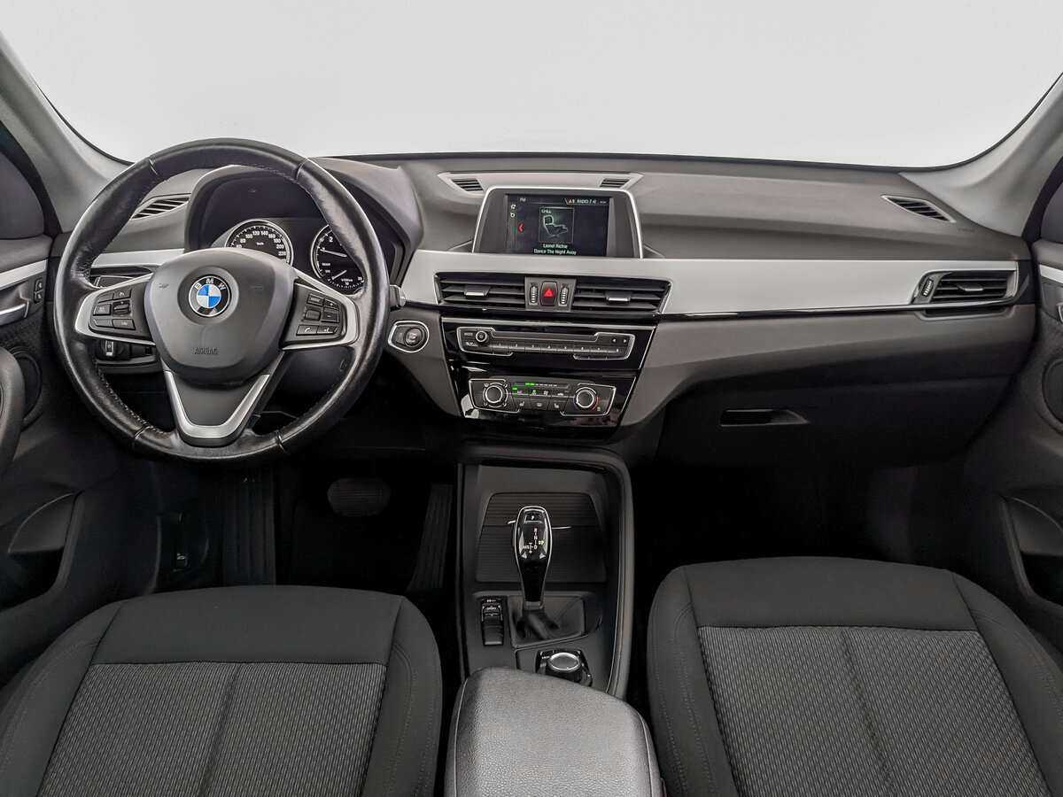 BMW X1 18i sDrive, 2019 Фото №12